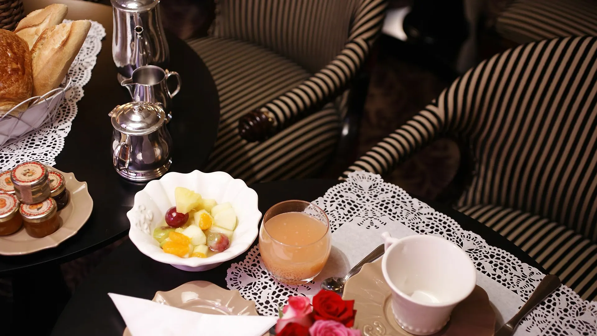 Hotel Odeon Saint-germain 4*